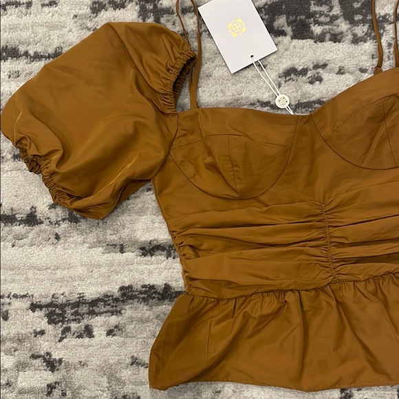 Wayf Puff Sleeve Top - Picture 2 of 4